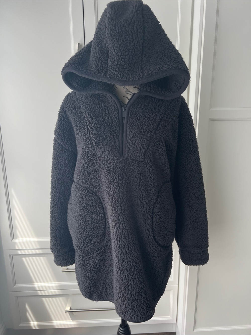 Hooded Sherpa Pullover - Grey